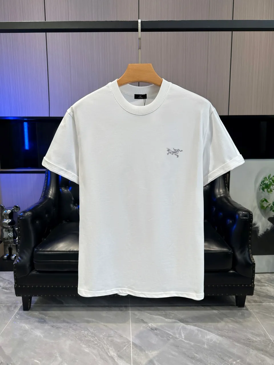 ARC`TERYX 2026 Classic T ， Breathable ， ！ Same Style ：White Black Gray Size：S M L Xl